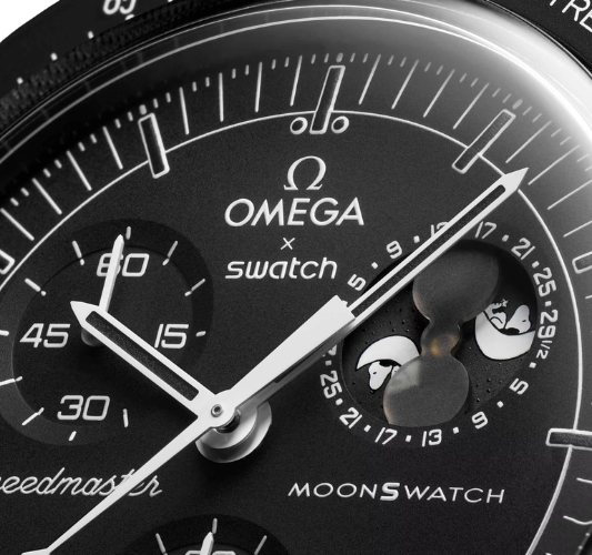 Swatch x Omega Bioceramic Moonswatch Mission To Moonphase Snoopy Black